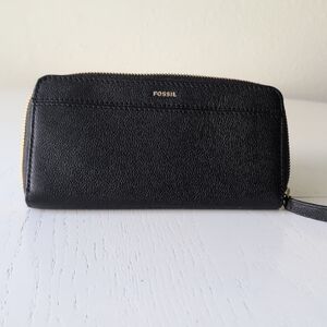 Fossil Black Leather Wallet with Gold Accents
